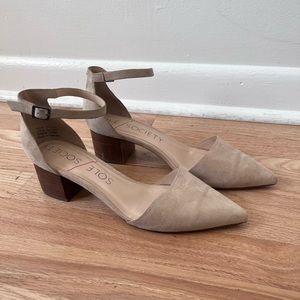 Low block heeled pumps - Light Camel Size 8.5
